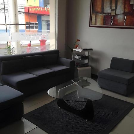 אולונגפו Cherry Midtown Hotel מראה חיצוני תמונה