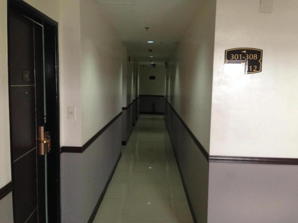 אולונגפו Cherry Midtown Hotel מראה חיצוני תמונה