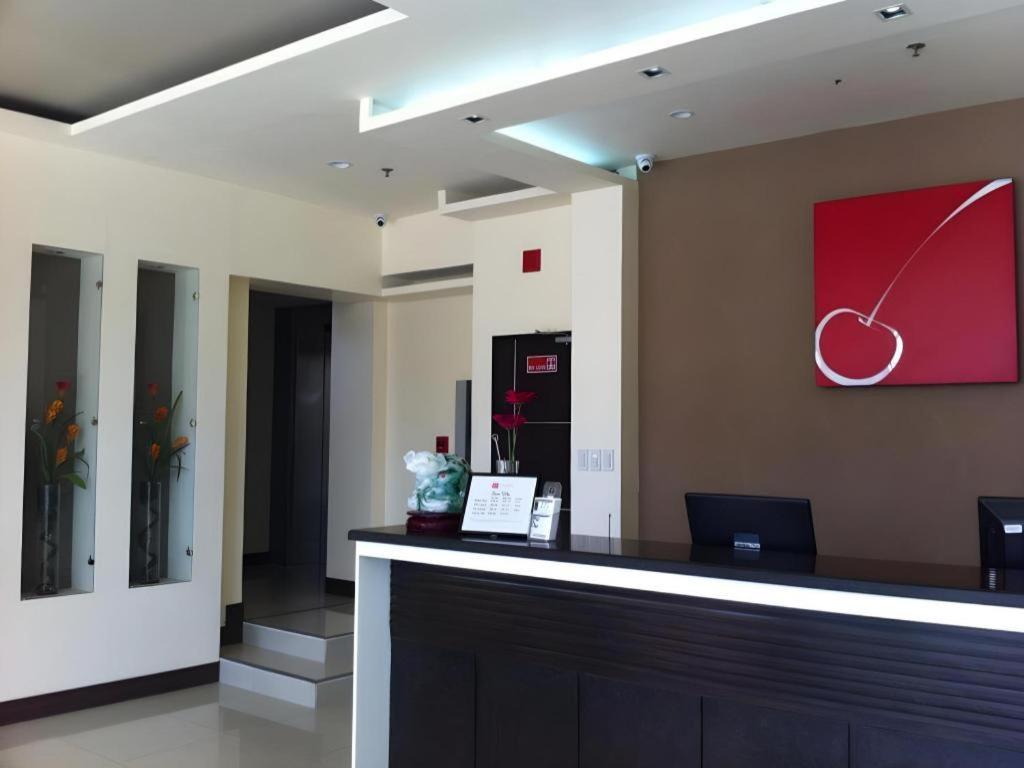 אולונגפו Cherry Midtown Hotel מראה חיצוני תמונה