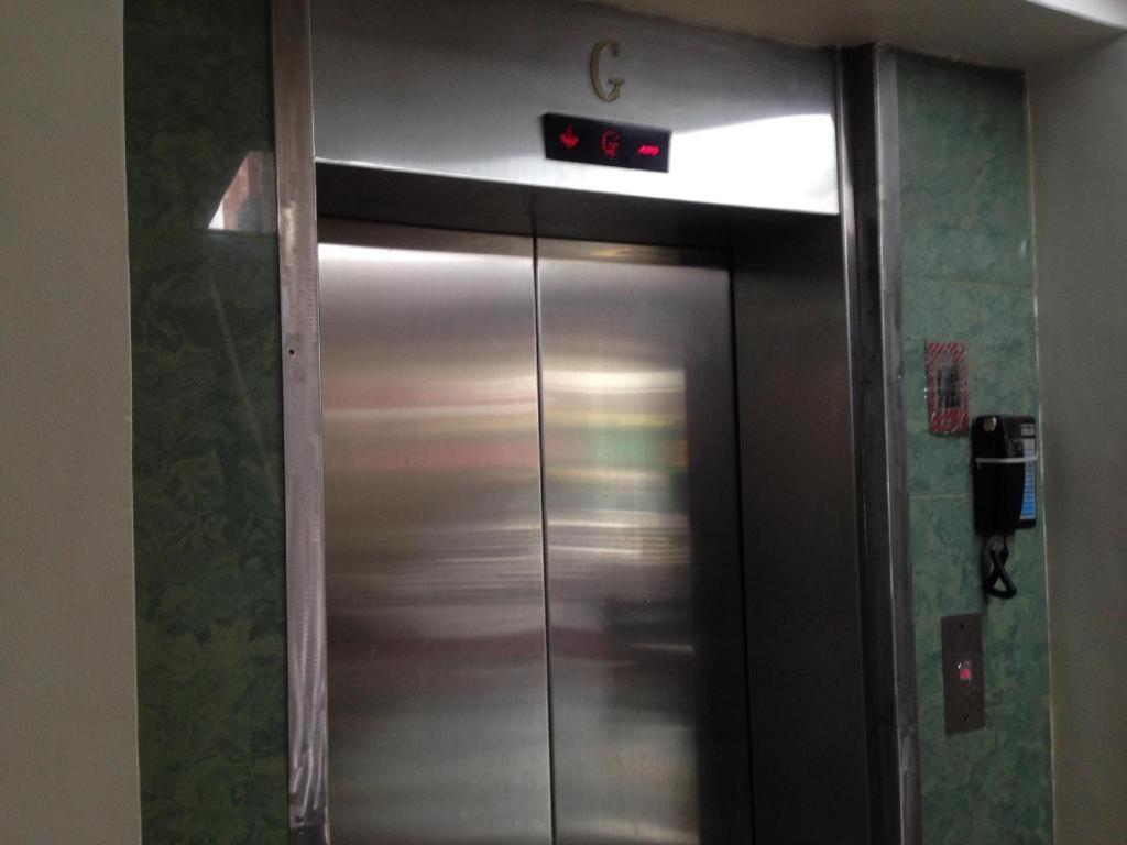 אולונגפו Cherry Midtown Hotel מראה חיצוני תמונה