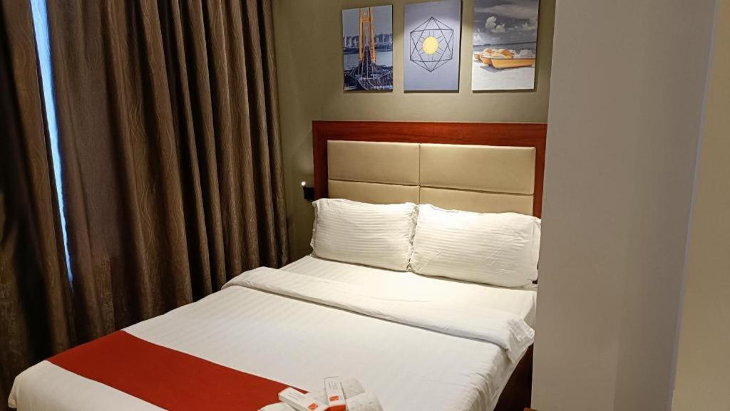 אולונגפו Cherry Midtown Hotel מראה חיצוני תמונה
