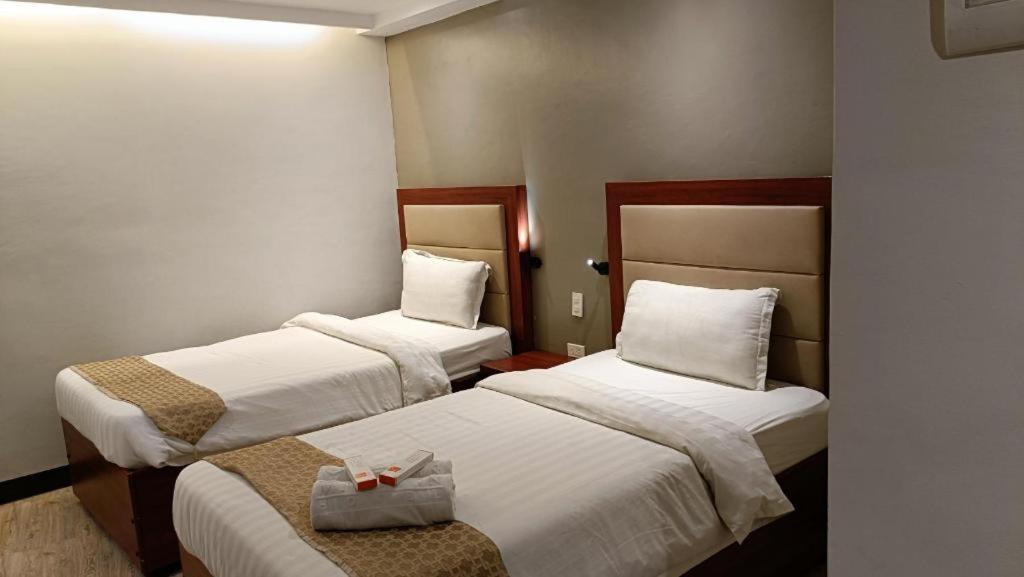 אולונגפו Cherry Midtown Hotel מראה חיצוני תמונה