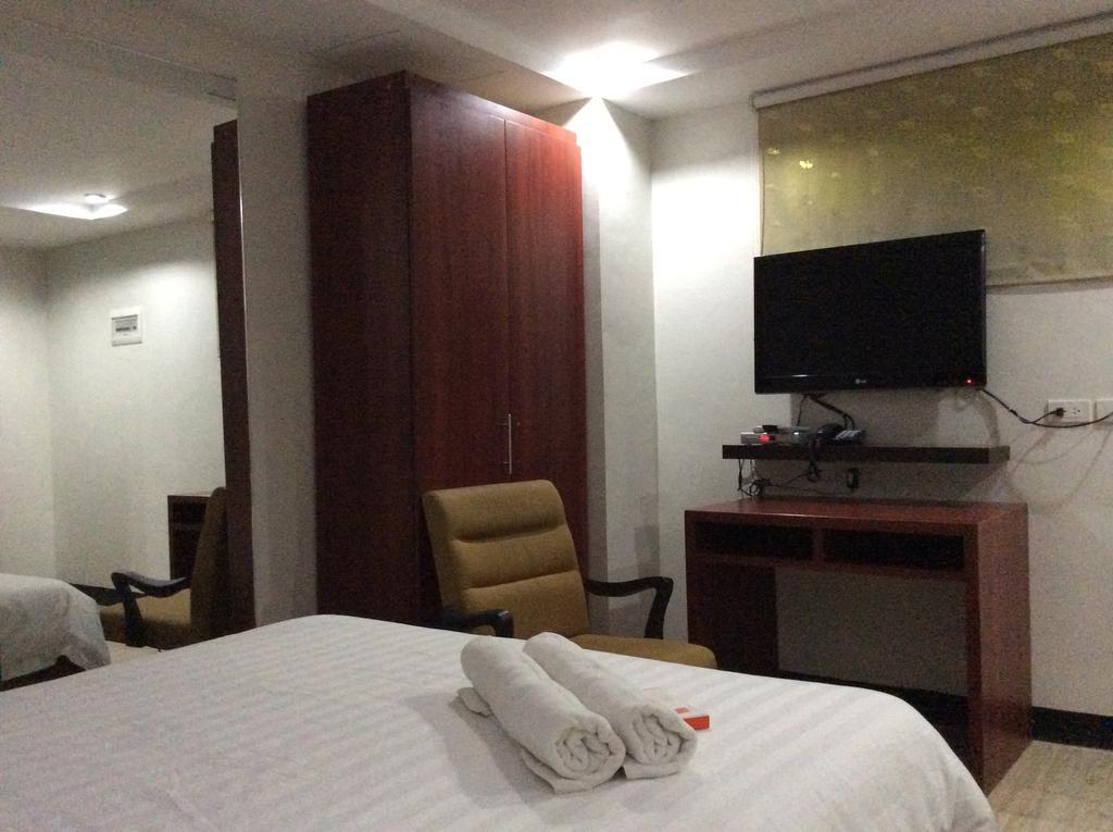 אולונגפו Cherry Midtown Hotel חדר תמונה