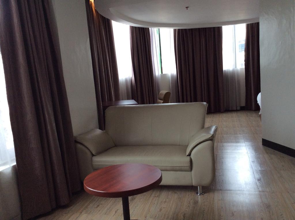 אולונגפו Cherry Midtown Hotel חדר תמונה