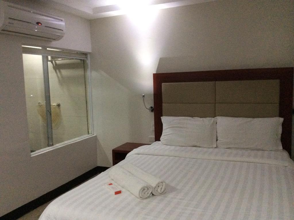 אולונגפו Cherry Midtown Hotel חדר תמונה