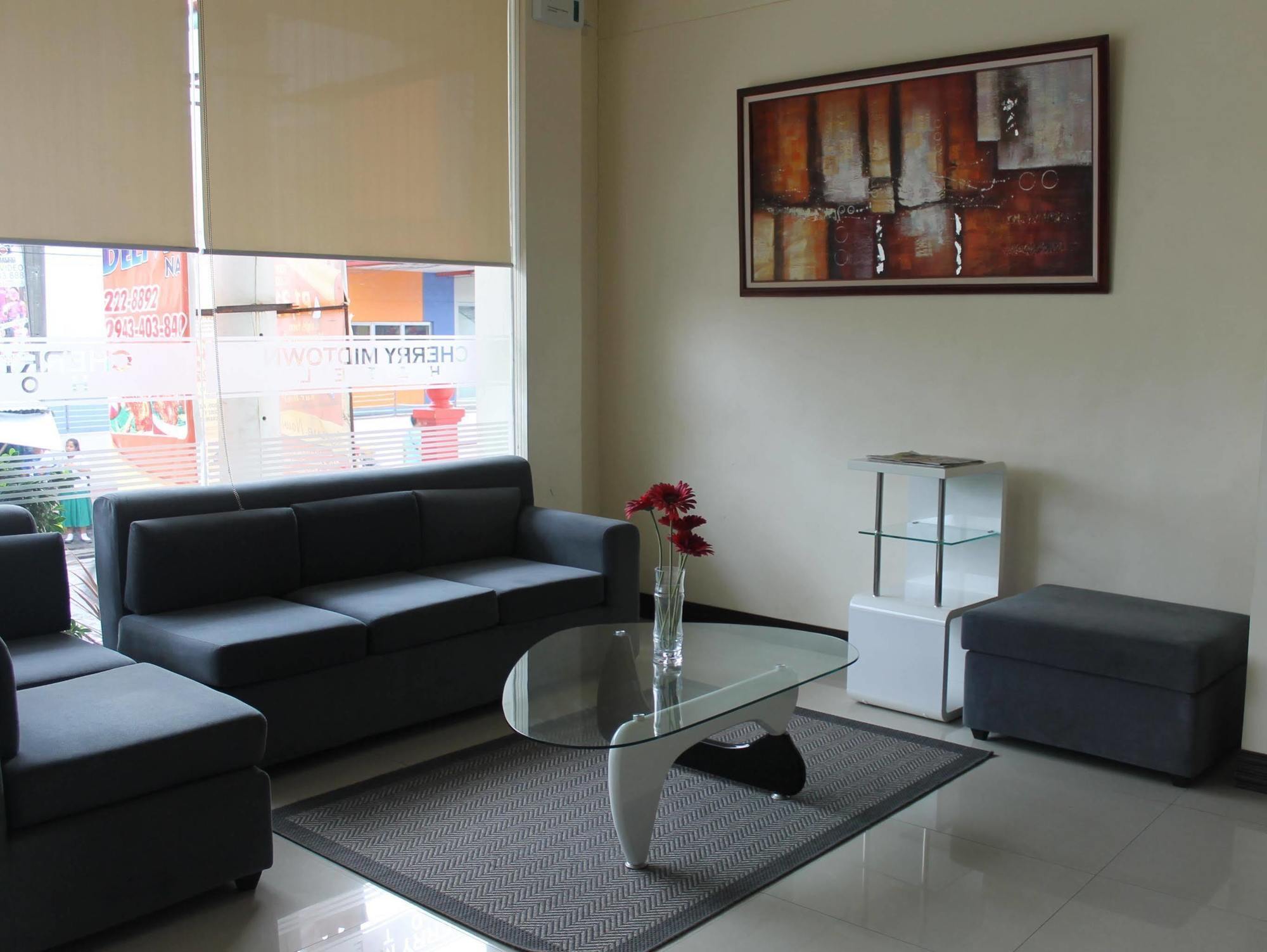 אולונגפו Cherry Midtown Hotel מראה חיצוני תמונה